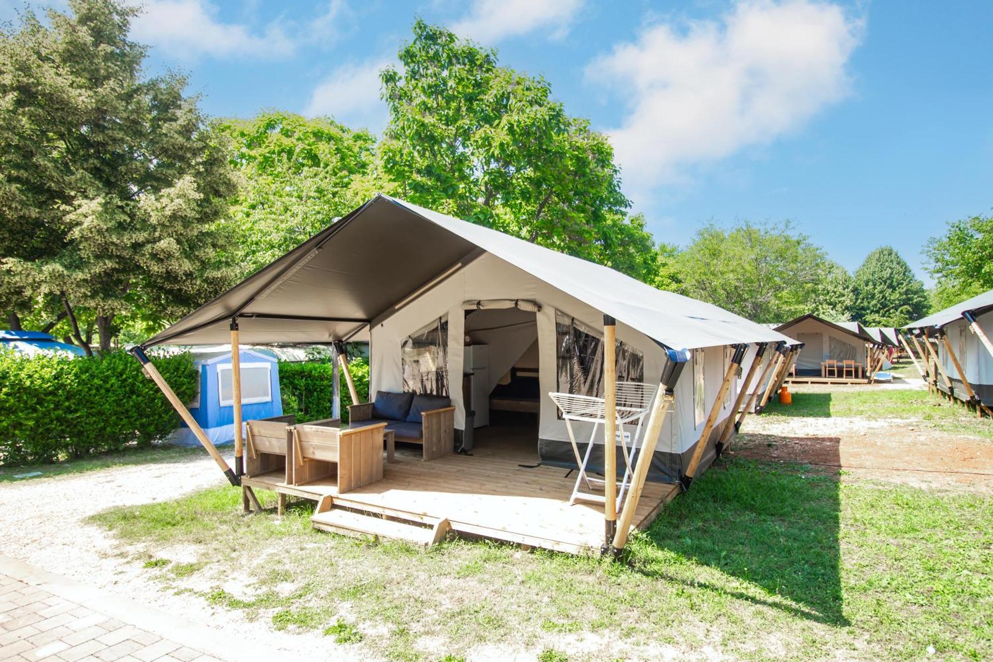 Easyatent Camping Porto Sole فيرسار المظهر الخارجي الصورة
