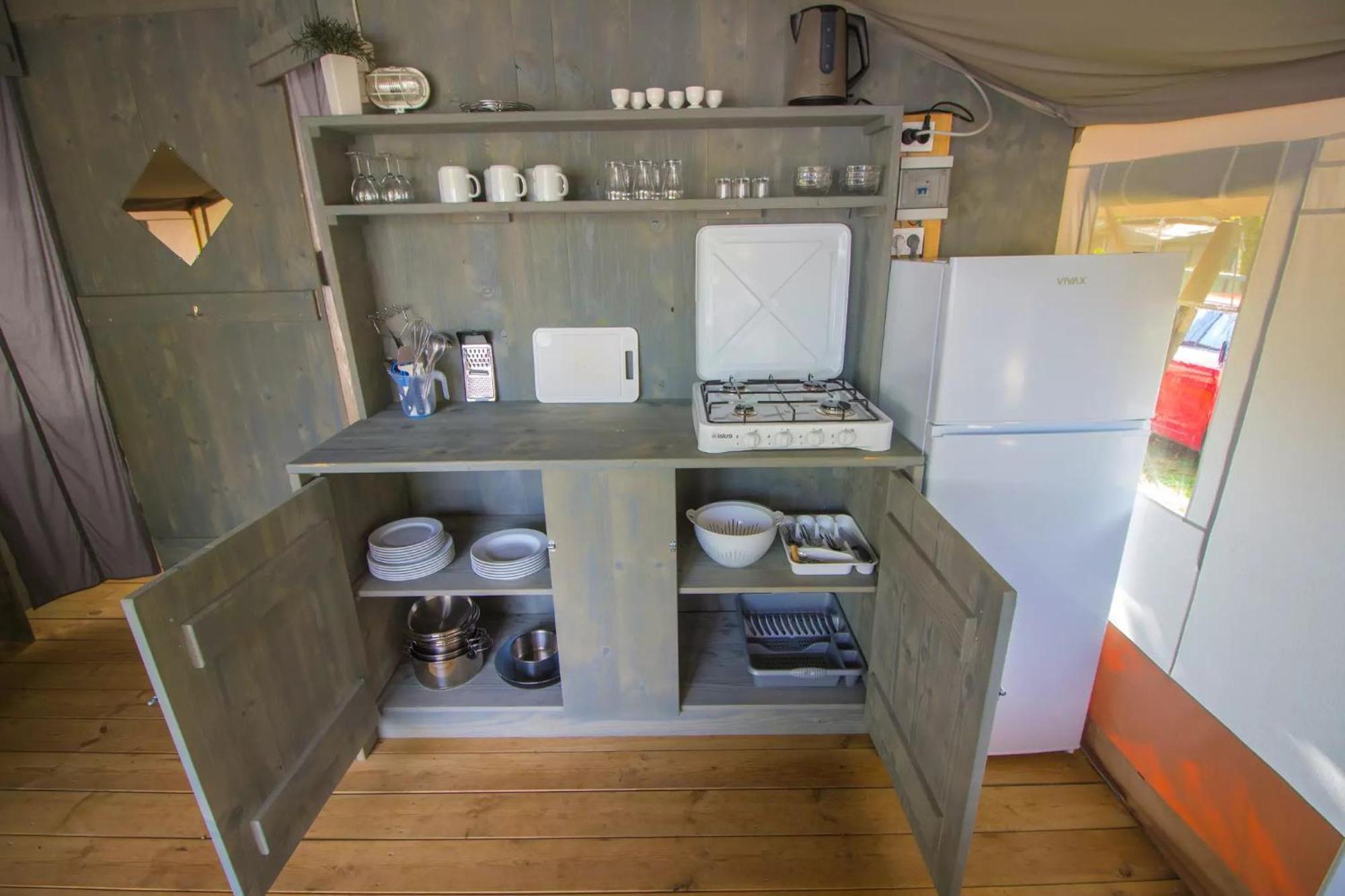 Easyatent Camping Porto Sole فيرسار الغرفة الصورة