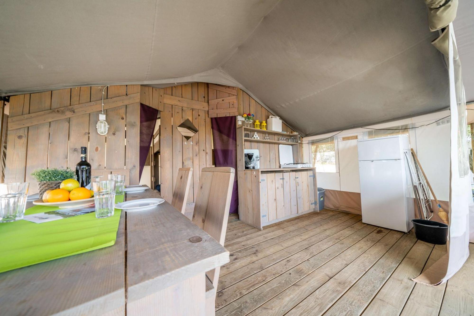 Easyatent Camping Porto Sole فيرسار الغرفة الصورة