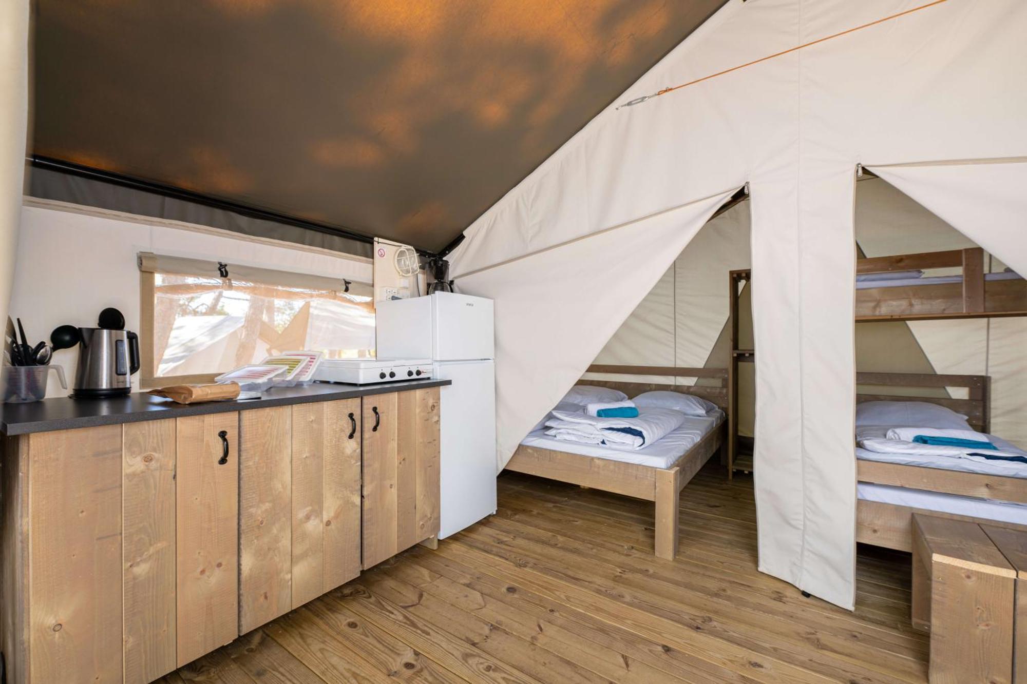 Easyatent Camping Porto Sole فيرسار الغرفة الصورة