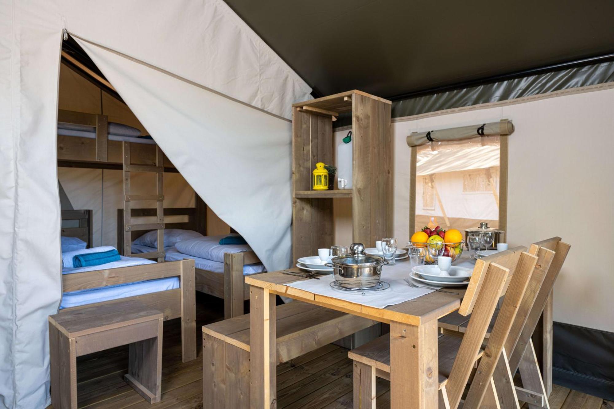 Easyatent Camping Porto Sole فيرسار الغرفة الصورة
