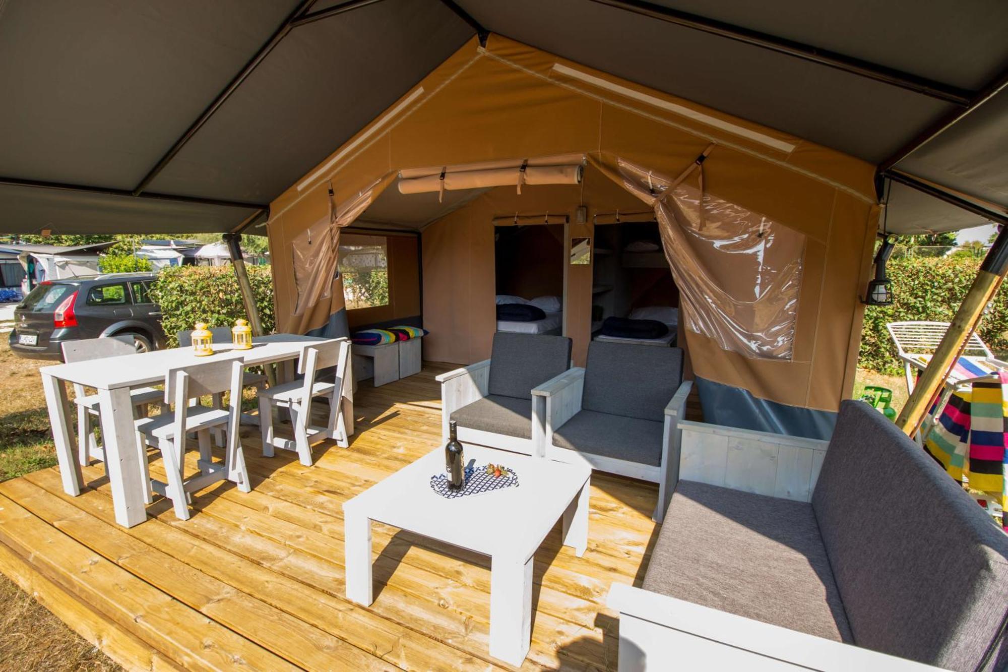 Easyatent Camping Porto Sole فيرسار الغرفة الصورة