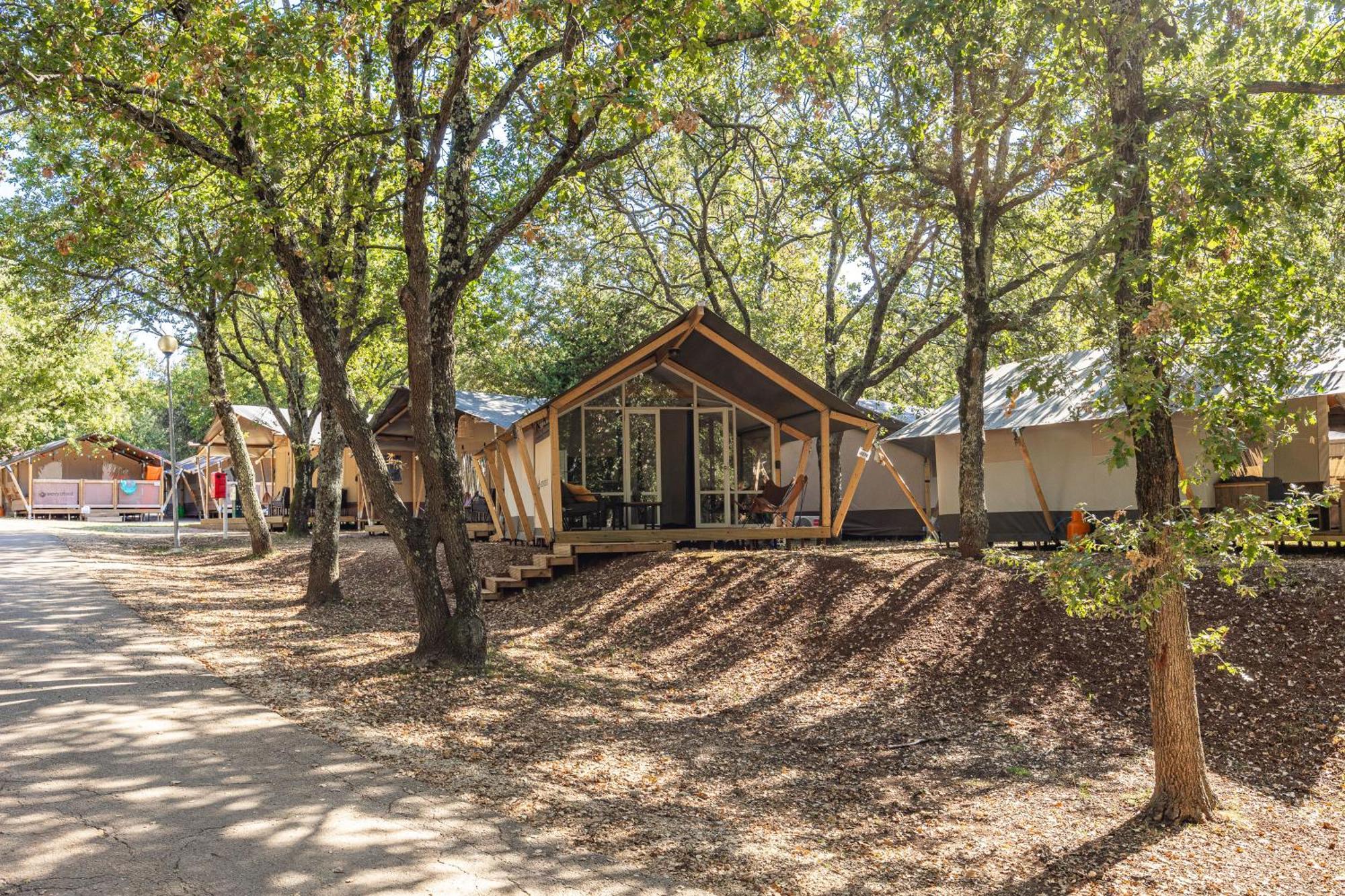 Easyatent Camping Porto Sole فيرسار الغرفة الصورة